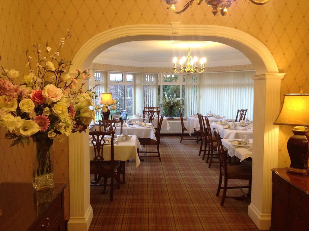 Caldhame Lodge Crumlin  Eksteriør bilde