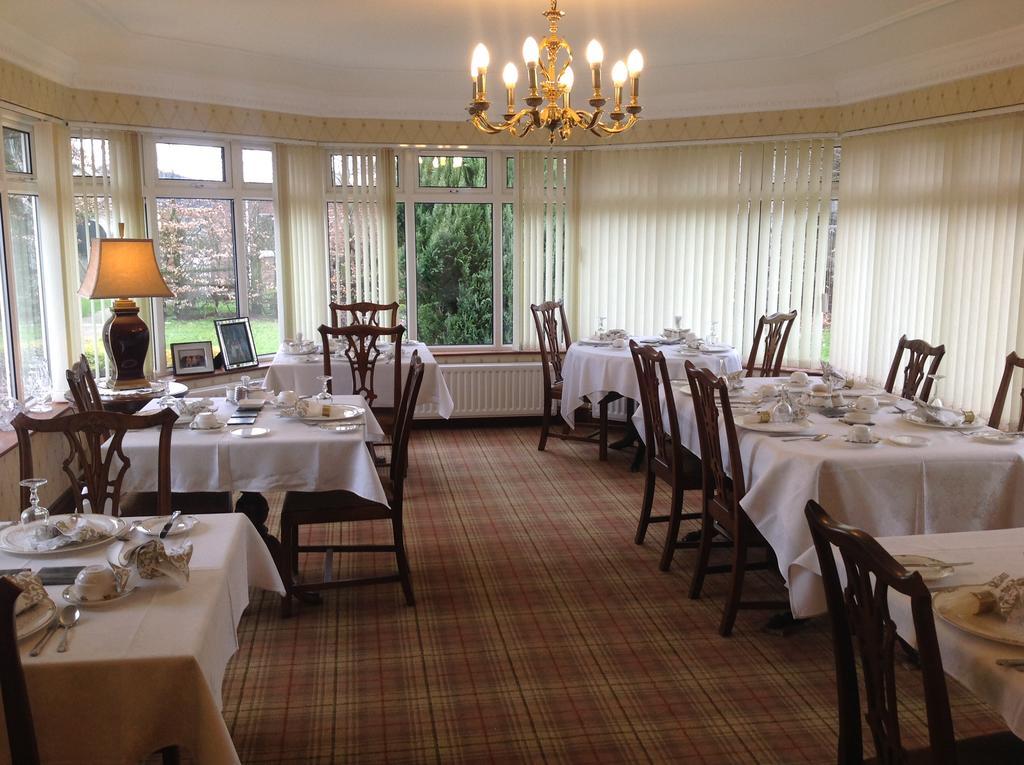 Caldhame Lodge Crumlin  Eksteriør bilde