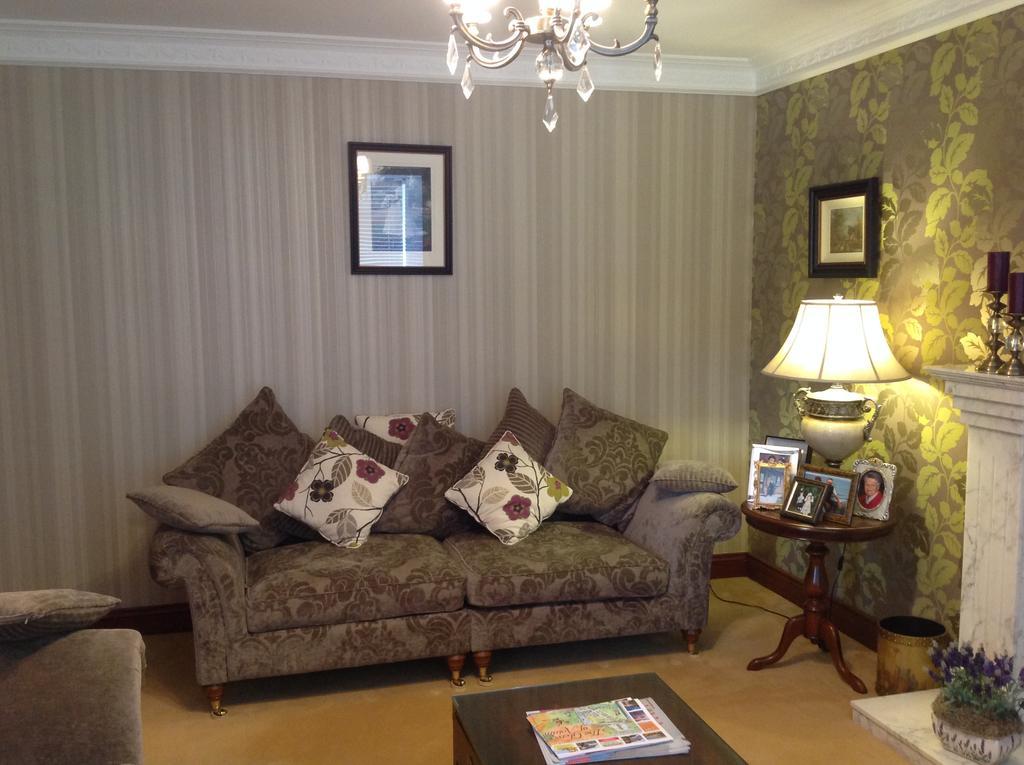 Caldhame Lodge Crumlin  Eksteriør bilde